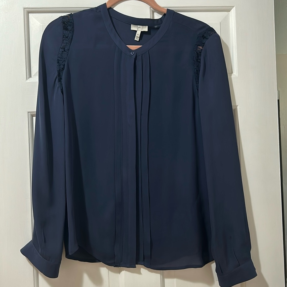 Joie silk blouse. Navy blue. Size M.